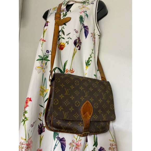 LOUIS VUITTON Brown Vintage Monogram Crossbody Bag - Picture 9 of 14
